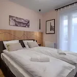 Rentplanet - Zakopianskie Апартаменты *